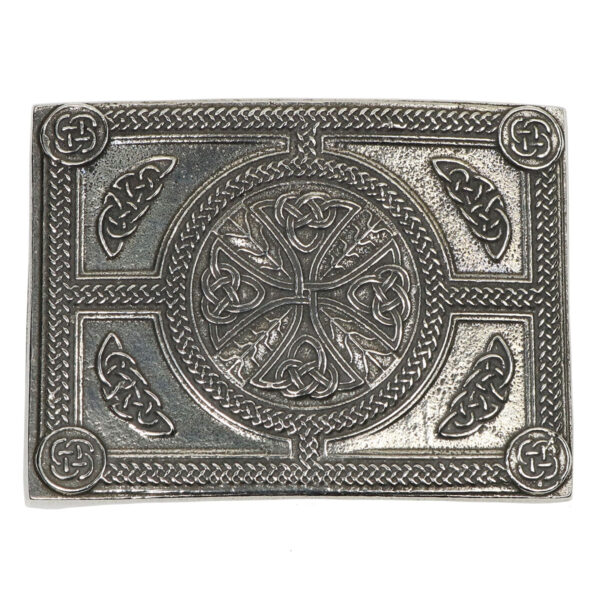 A Celtic Cross Pewter Kilt Belt Buckle with a silver design.