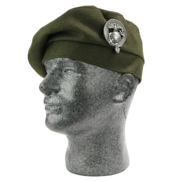 A mannequin wearing a Khaki Military-Style Balmoral/Tam.