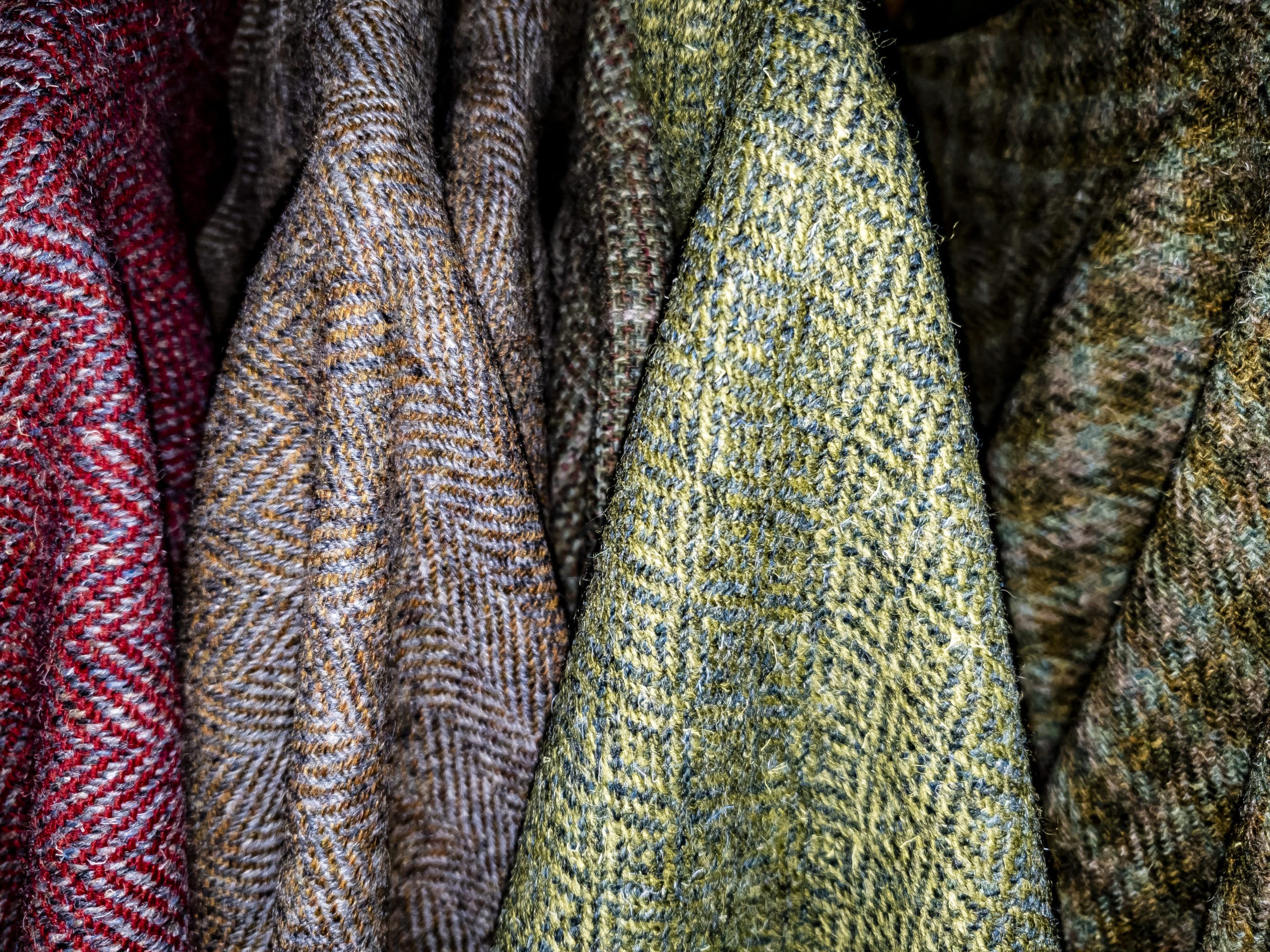A Tweed Design for Any Occasion