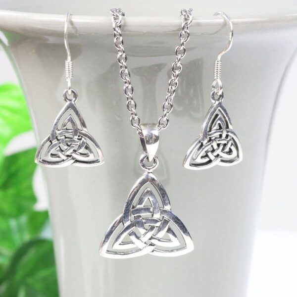 Trinity Knot Set: Trinity Knot Set set: Sterling silver celtic trinity necklace and earring set.