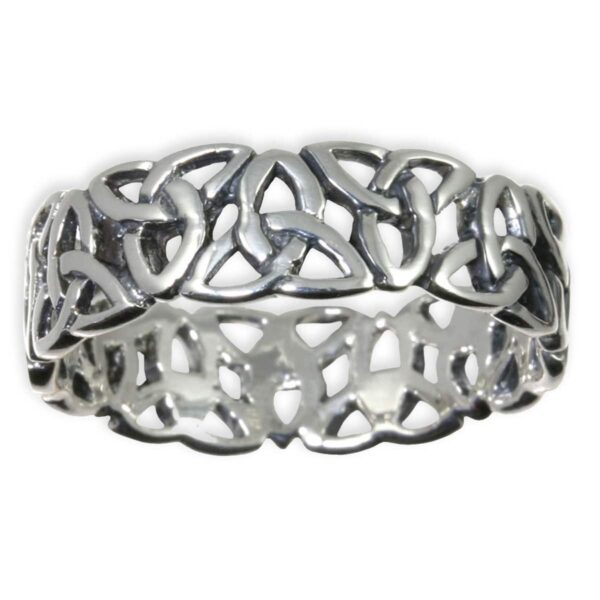 Sterling silver Celtic knot ring with the Endless Triquetra Ring design.