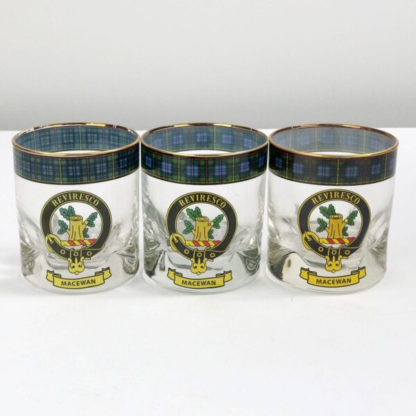 Three Hunter Clan Crest Tartan whisky glasses with Scottish crests on them.
Product Name: Hunter Clan Crest Tartan Whisky Glass - Set of 2